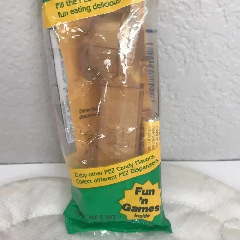 Star Wars C-3PO Pez Dispenser - Picture 2 of 3